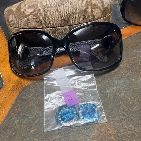 Women's sunglasses - Picture 2 of 9